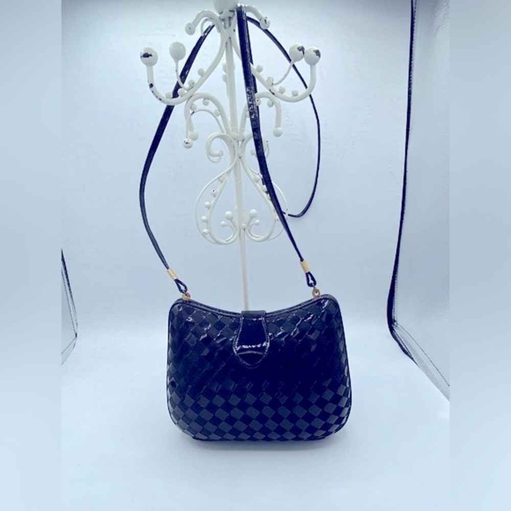 Vintage Small Black Woven Clutch/ Evening Bag Has Snap Closure 7”x6 1/2”x 2” - Picture 10 of 10